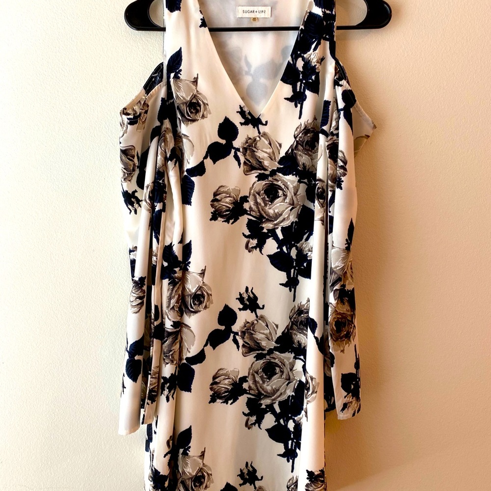Women’s dress